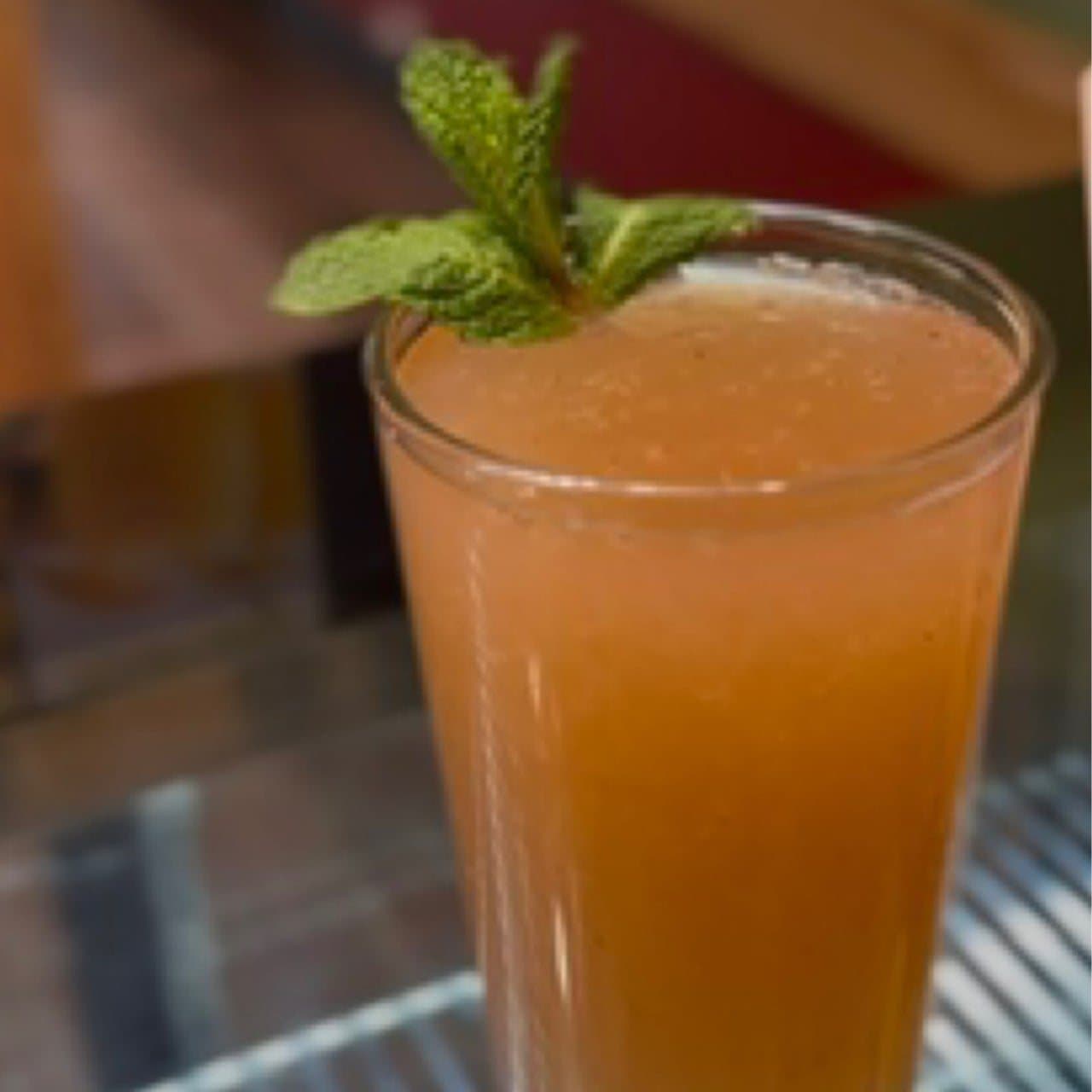 Strawberry lemonade